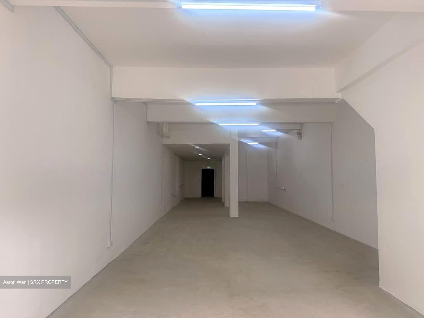 Koon Seng Road (D15), Retail #594397611